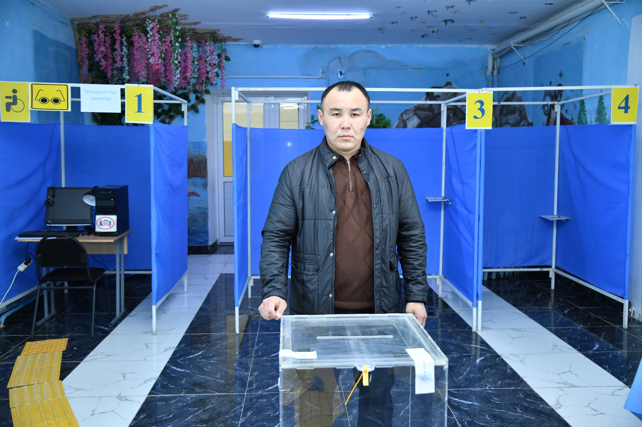 <a class="amazingslider-posttitle-link" href="https://ulyorda.kz/posts/16835">РЕФЕРЕНДУМ: ТҮРКІСТАН ОБЛЫСЫНДА ҚАЗАҚ КҮРЕСІНЕН ӘЛЕМ КУБОГЫНЫҢ КҮМІС ЖҮЛДЕГЕРІ ДАУЫС БЕРДІ</a> <a class="amazingslider-posttitle-link" href="https://ulyorda.kz/posts/16835">РЕФЕРЕНДУМ: ТҮРКІСТАН ОБЛЫСЫНДА ҚАЗАҚ КҮРЕСІНЕН ӘЛЕМ КУБОГЫНЫҢ КҮМІС ЖҮЛДЕГЕРІ ДАУЫС БЕРДІ</a>